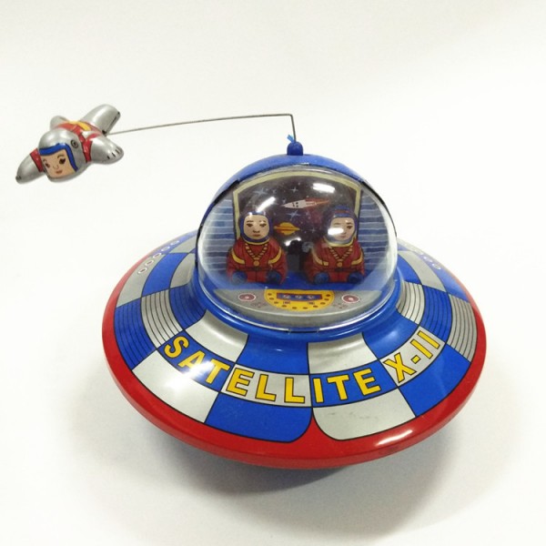 Spaceship Wind Up Tin Toy
