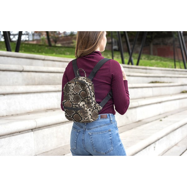 Snake Skin Pattern Mini Backpack, 3D Pattern Guns Daily Use Backpack, Comfortable Casual Daypack For Women and Children, Dark Brown 602809